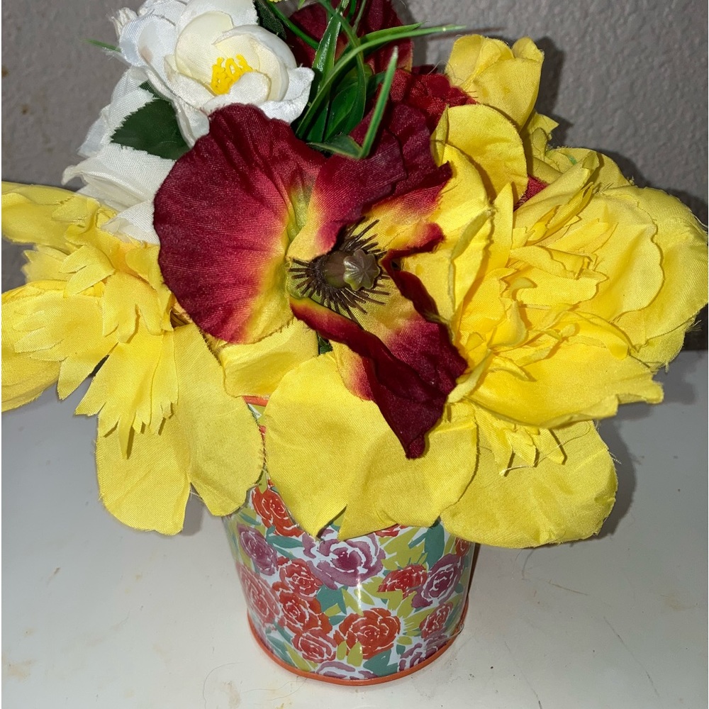 Home Decor Flower Arrangement